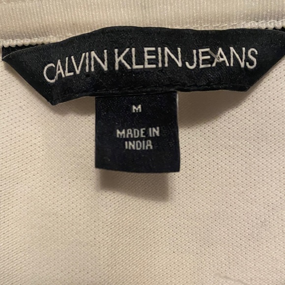 Calvin Klein Jeans White Golf Shirt ⛳️🏌️‍♀️ - Picture 3 of 5